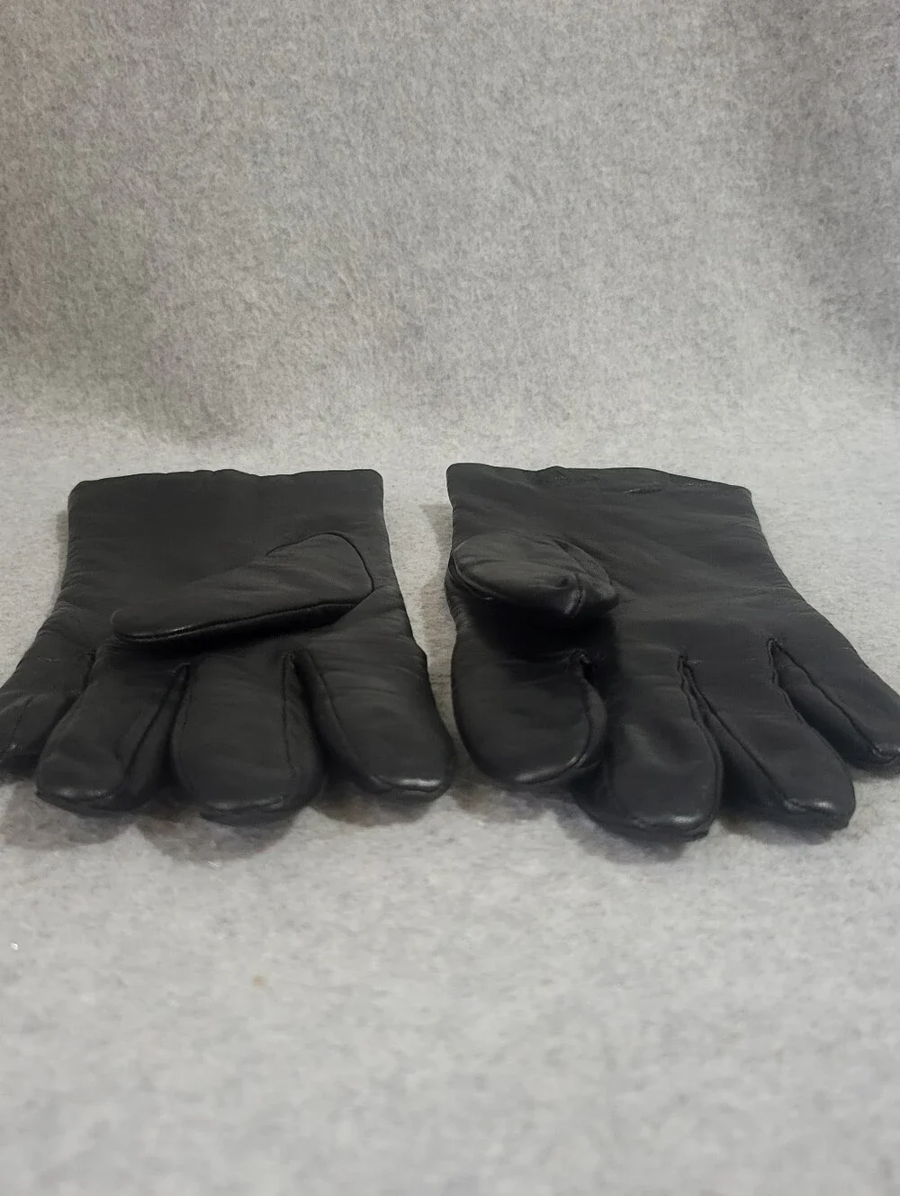 Vintage Wilsons Leather Gloves Women Size L Thinsulate Winter Driving Minimalist
